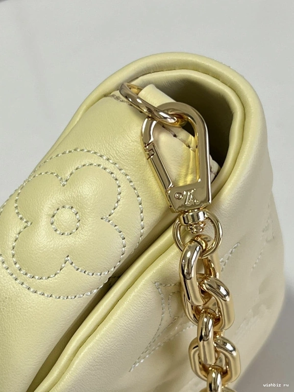 WIS ON LOUIS BUBBLEGRAM VUITTON WALLET STRAP 0804